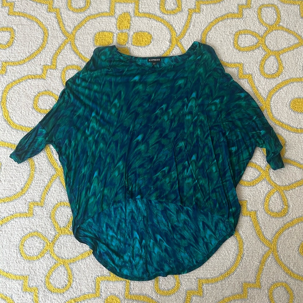 EXPRESS Flowy and Lightweight Top. Sz S
